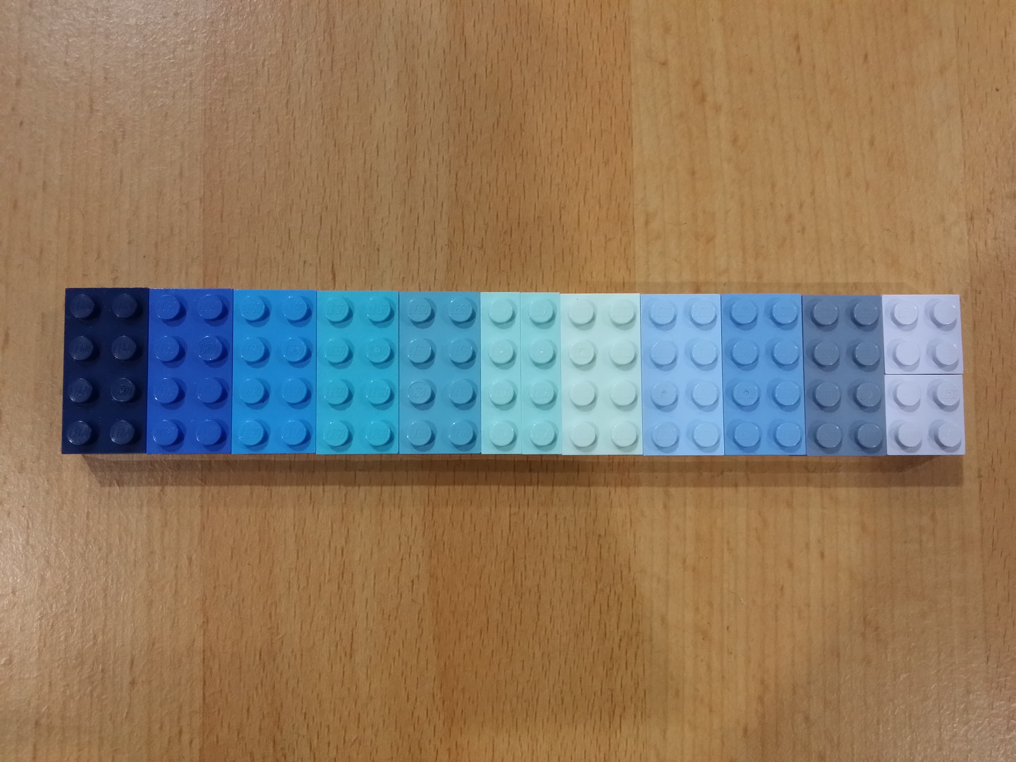 b2x4_06_blue.jpg