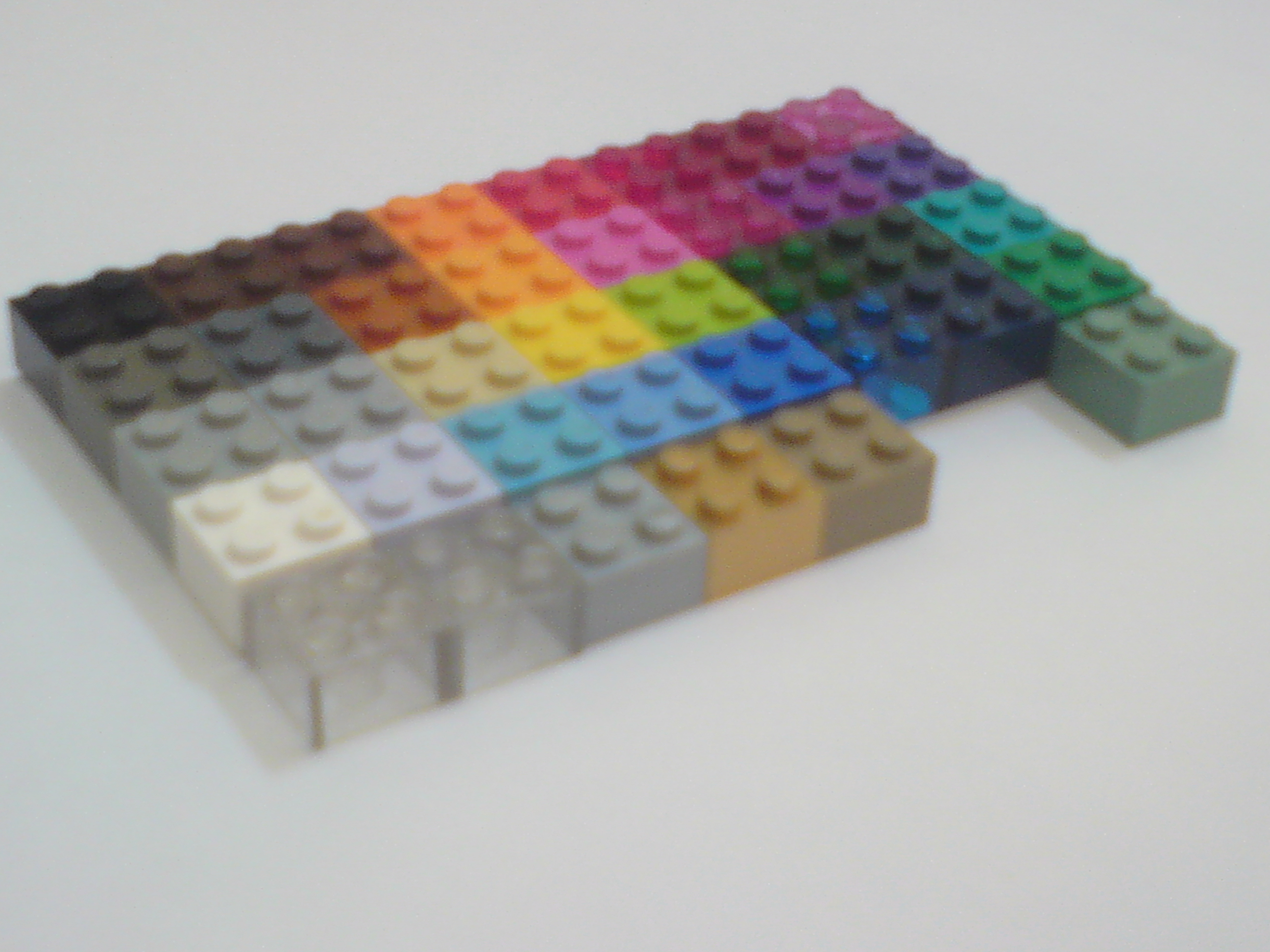02a_2x2_colour_bricks_20090813.jpg