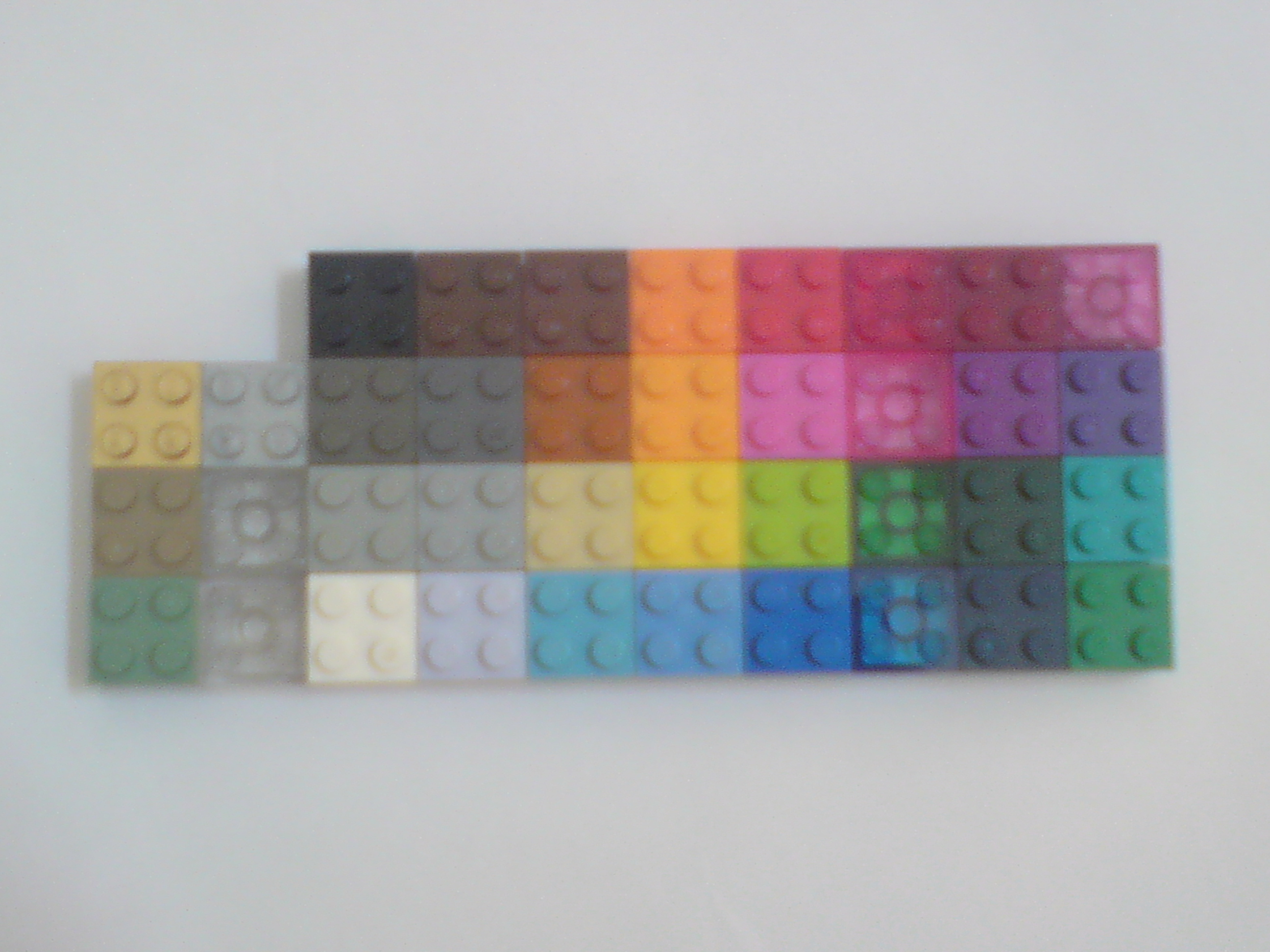 02b_2x2_colour_bricks_20090813.jpg