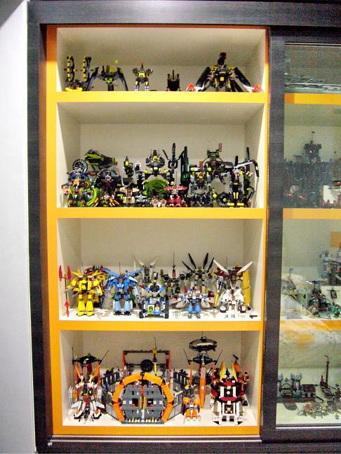 0_exoforce_in_shelf.jpg