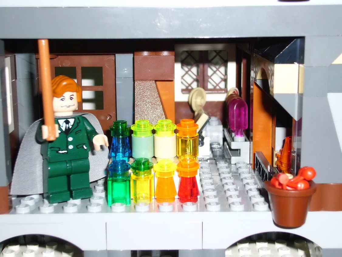 12_interior_-_prof_lupin.jpg
