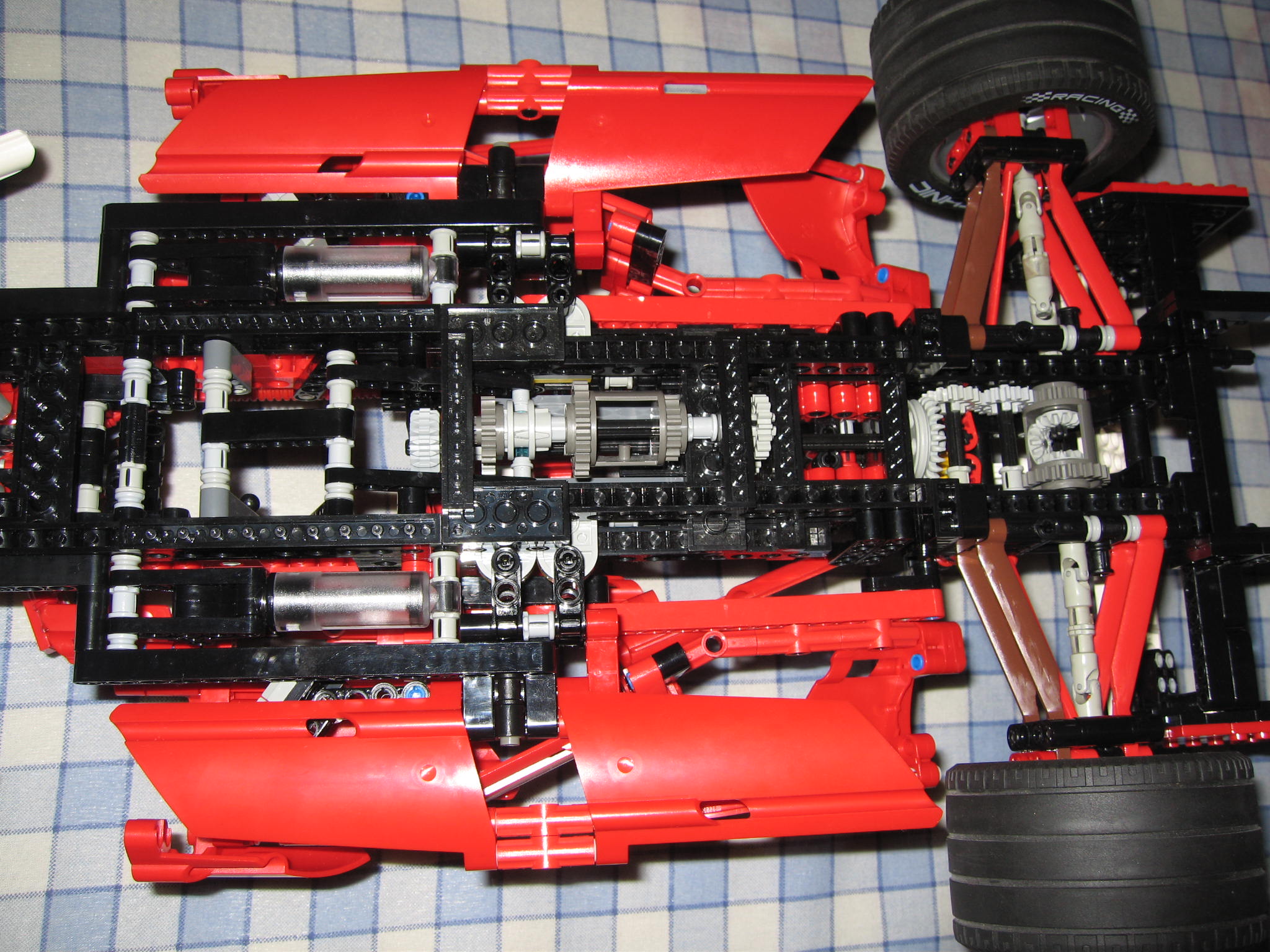 ferrari08_transmission.jpg