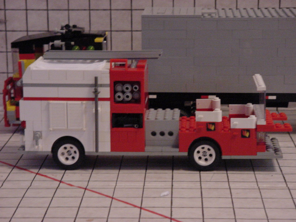 firetruck4.jpg
