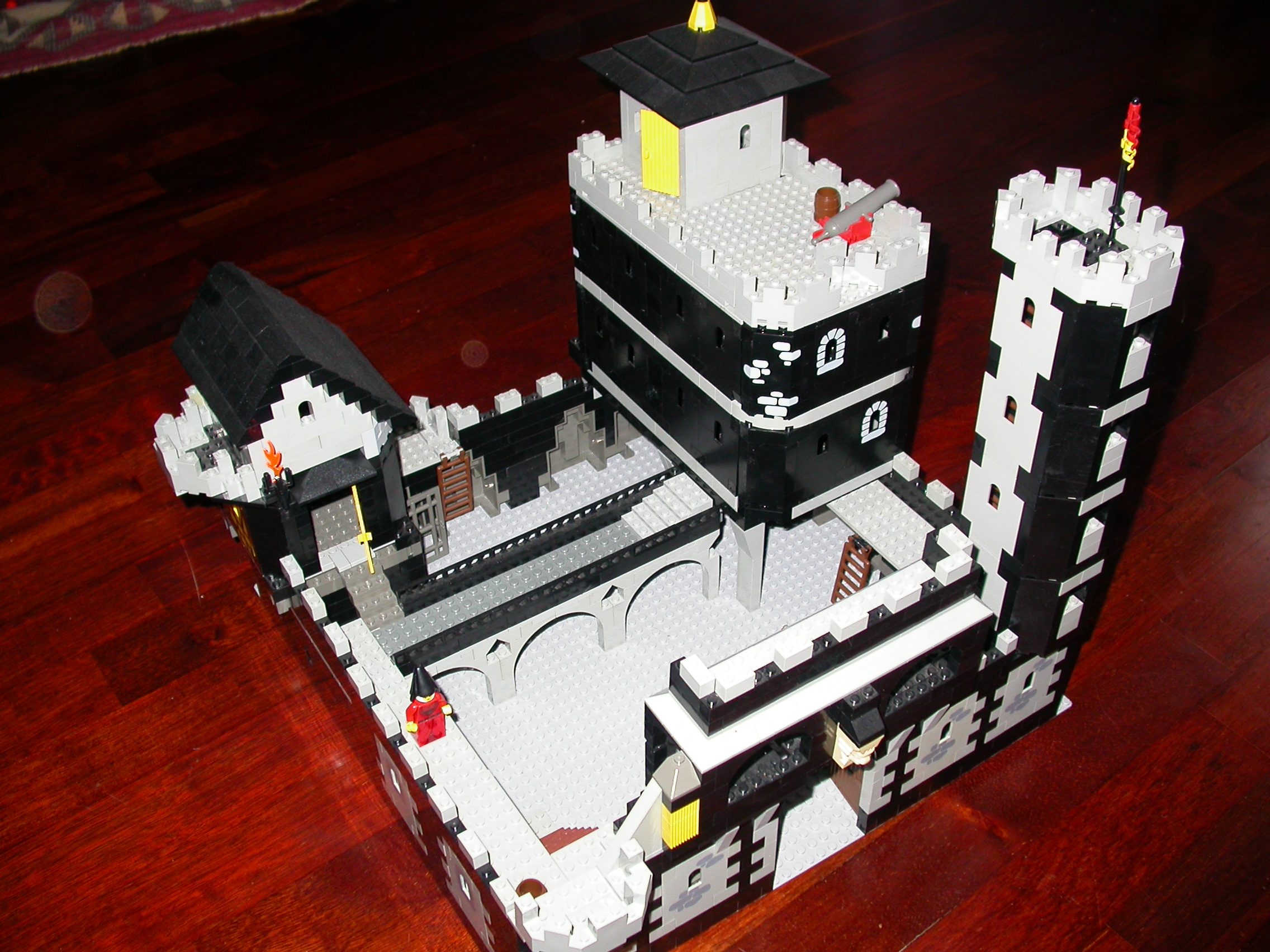 castle_black_1.jpg