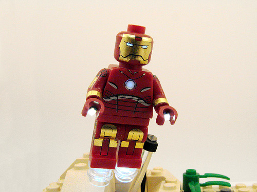 copy_of_iron_man_lego_2.jpg