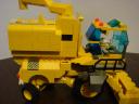 lego_corn_combine_harvester_09_-_clayton.jpg