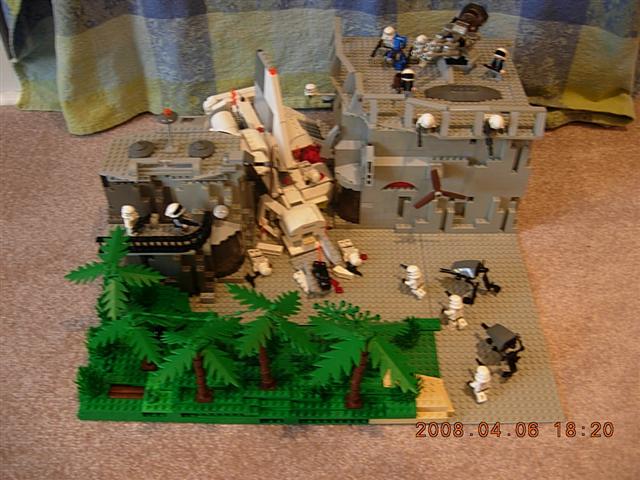 imperial_landing_craft_crash_002.jpg