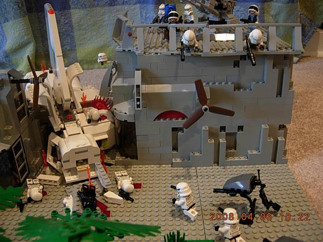 imperial_landing_craft_crash_008.jpg
