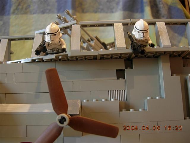 imperial_landing_craft_crash_009.jpg