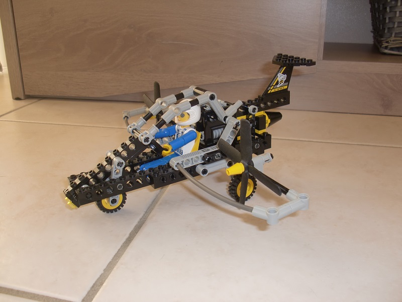 8222.jpg