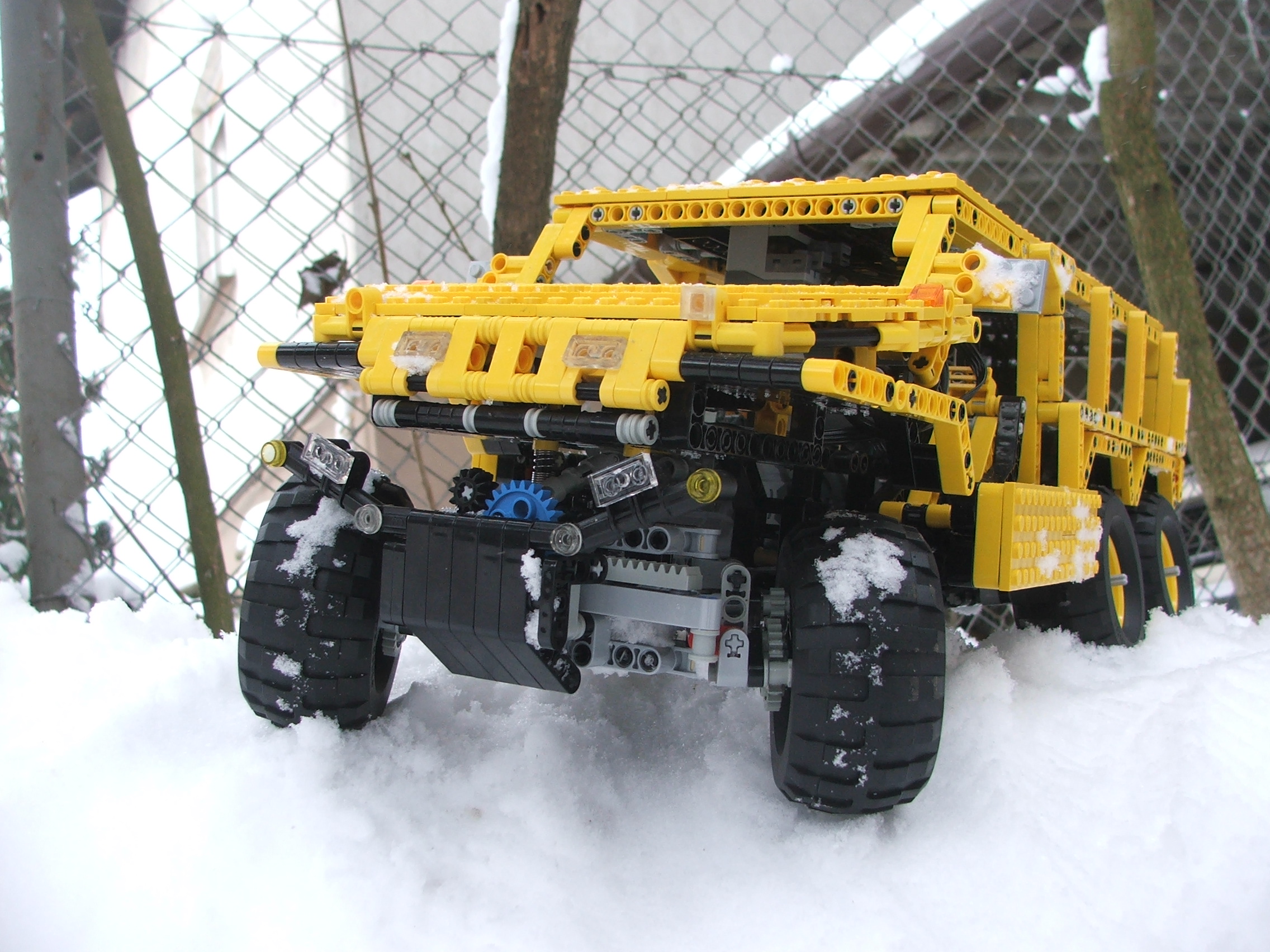 the_hungarian_lego_hummer_003.jpg