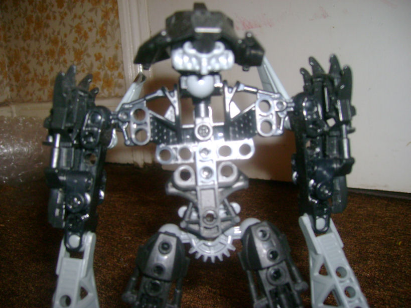 onua_sans_armour.jpg