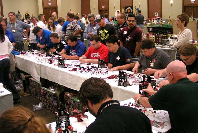 contestants_speed_building4.jpg