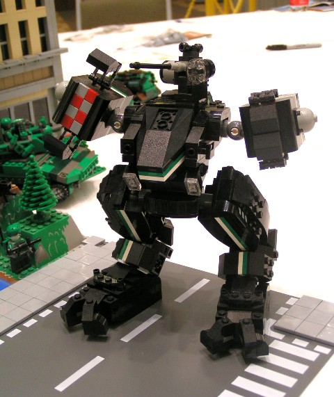black_split-toed_mecha.jpg
