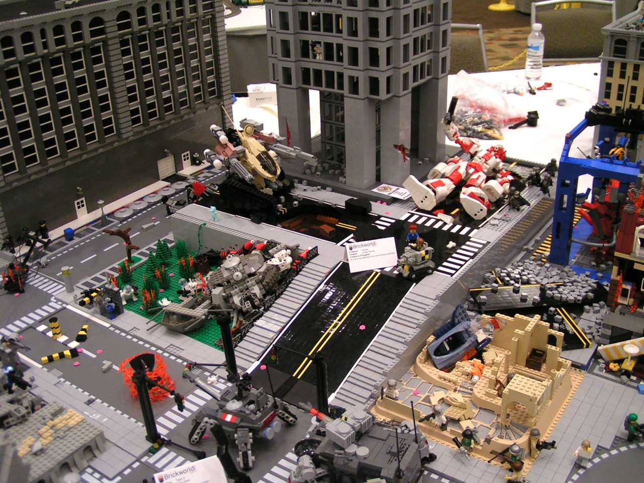 mecha_city_-_raised_streets.jpg