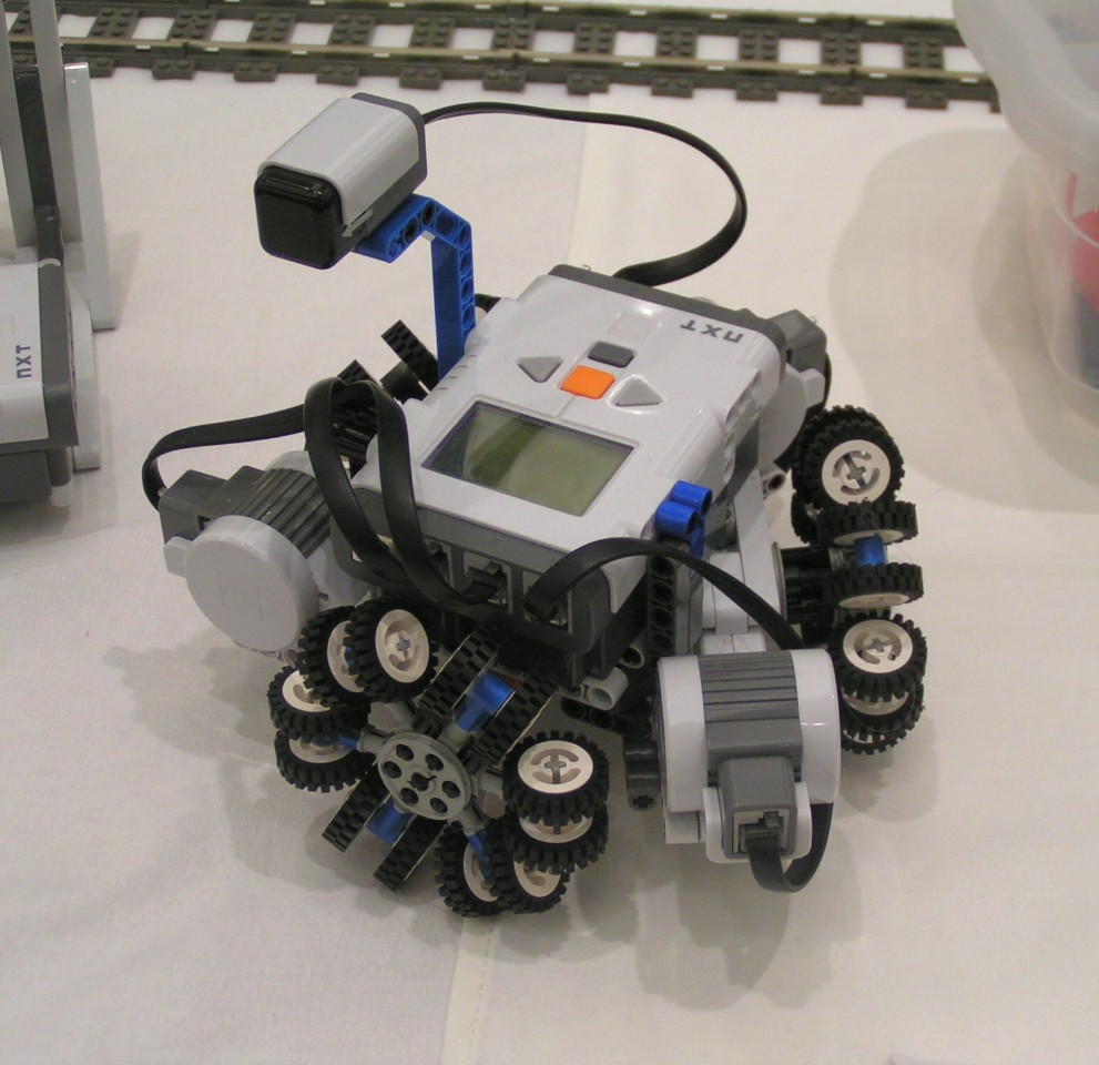 omnidirectional_bot.jpg