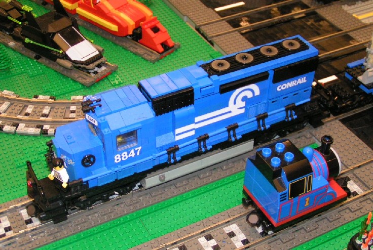 blue_conrail_engine.jpg