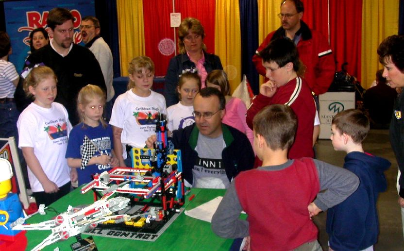 connect4crowd.jpg