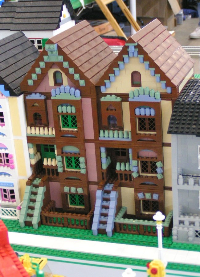 brownroofsandwichhouses.jpg