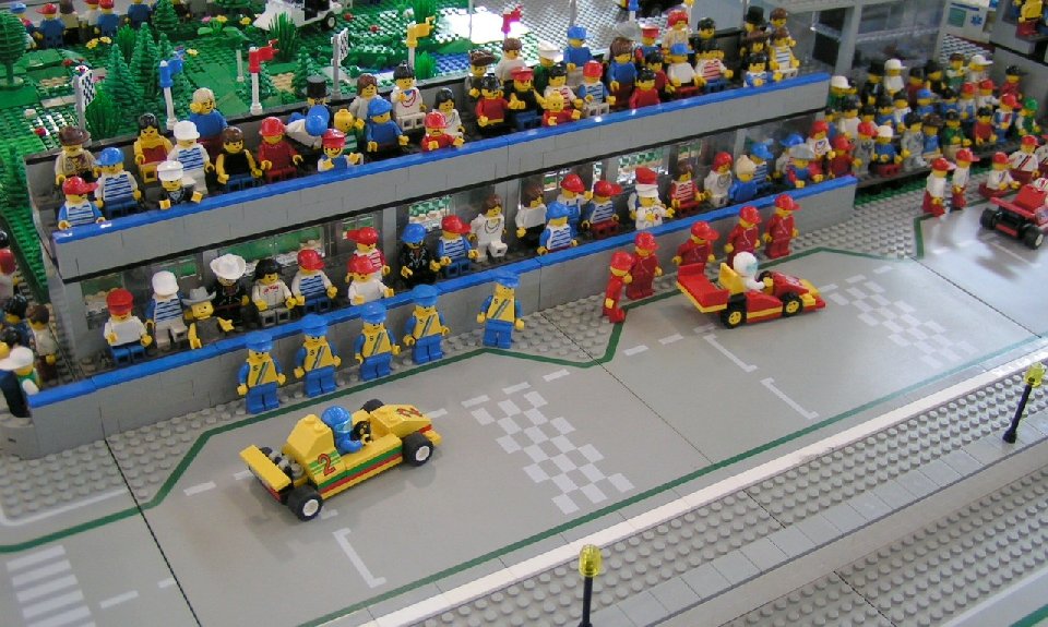 indyspeedway-pits.jpg