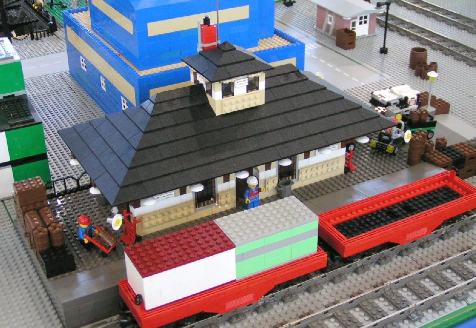 trainstation-blackroof.jpg
