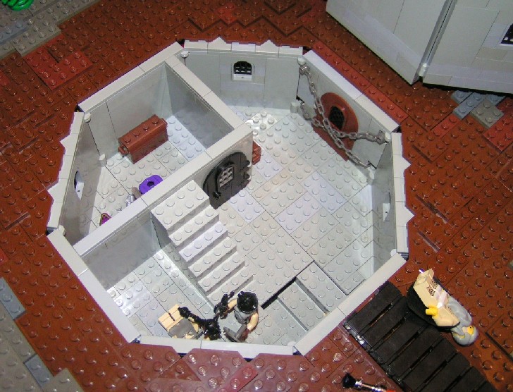 looking_inside_tower_while_open2.jpg