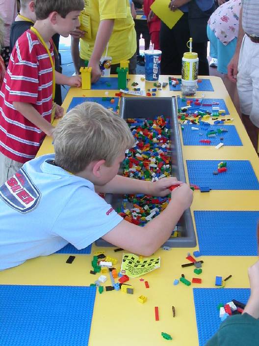 playtable1.jpg
