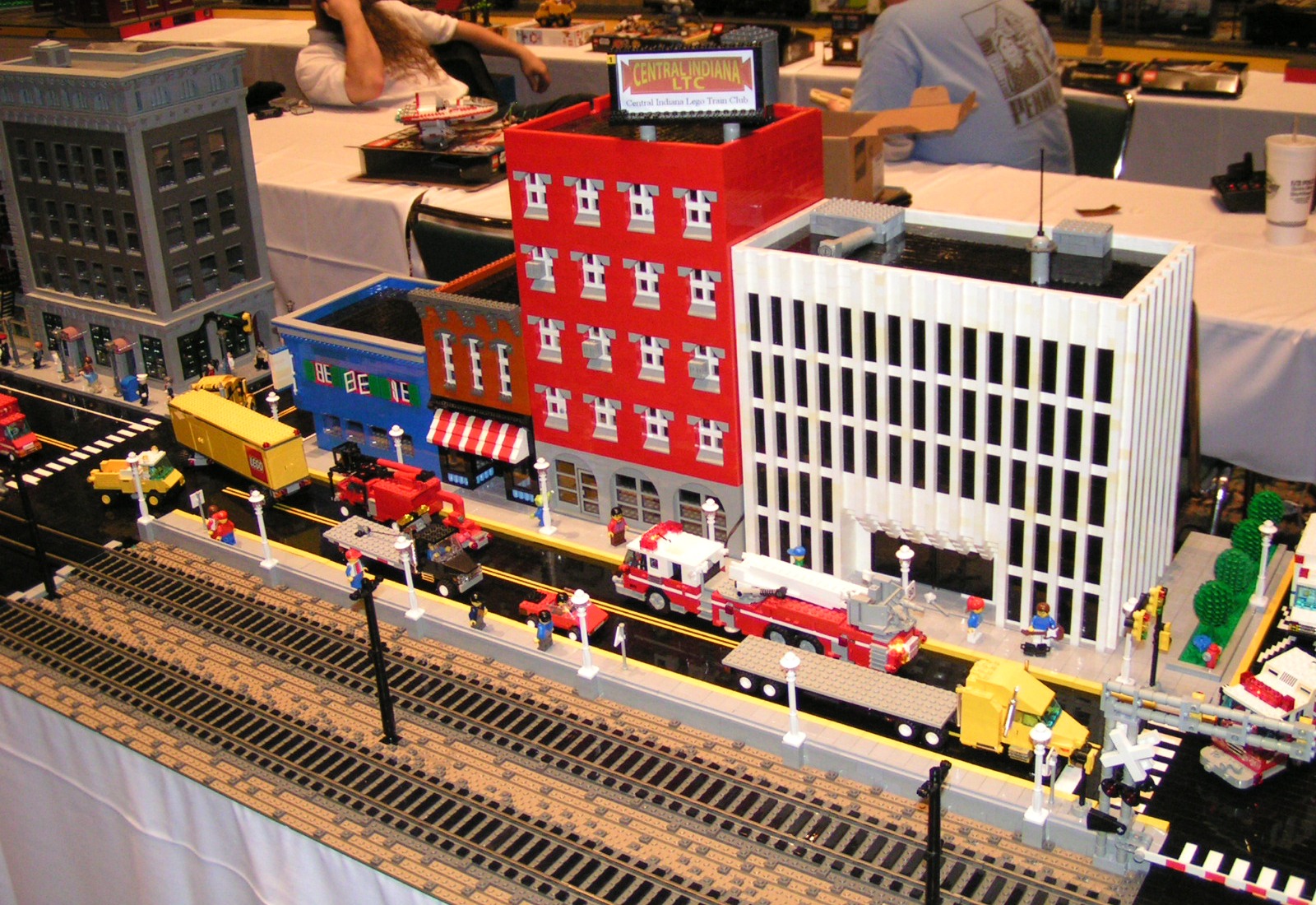 city_buildings2.jpg