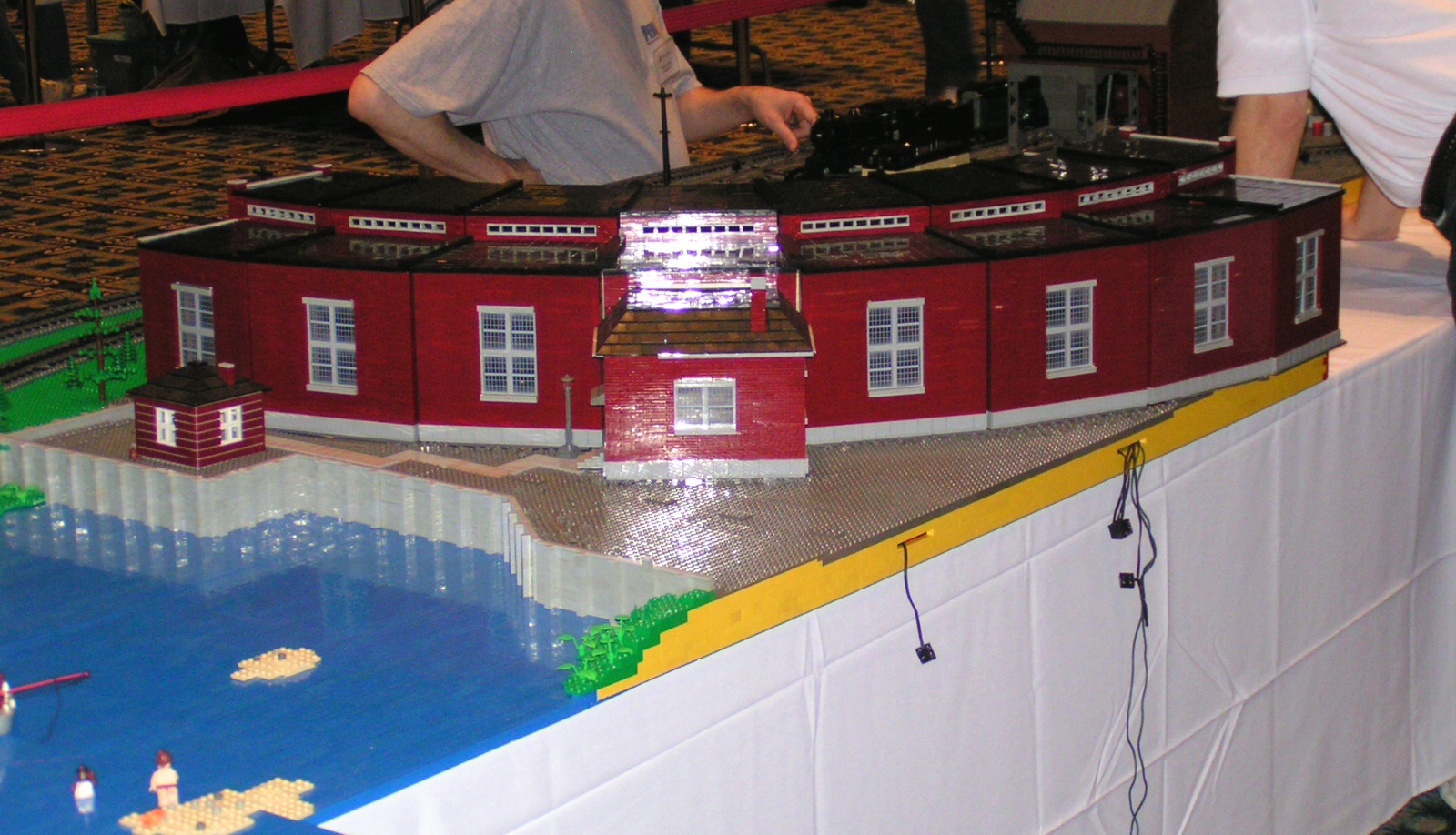 roundhouse_-_back.jpg
