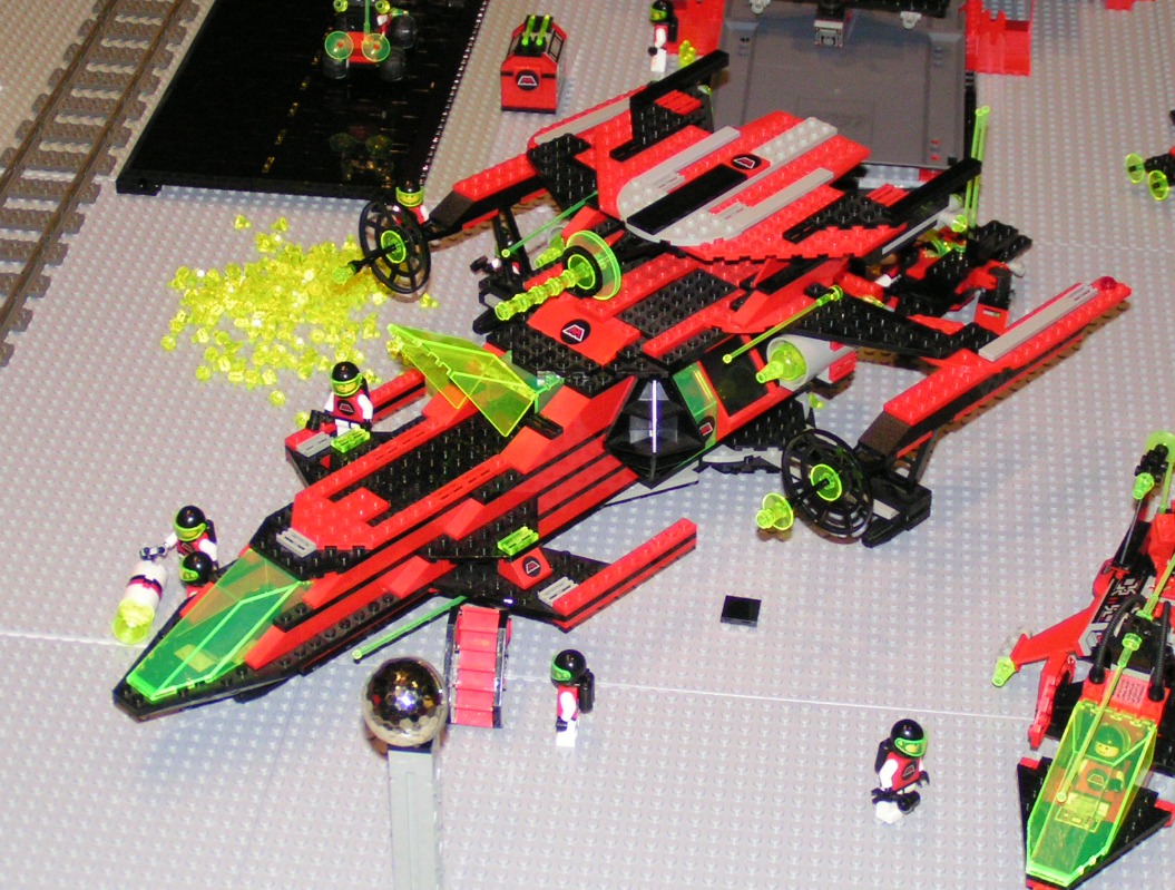 multi-pilot_ship.jpg