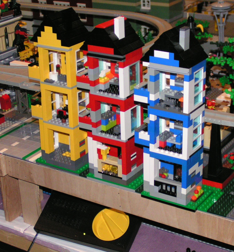 primary_color_houses.jpg