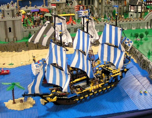 ship_-_blue_3_mast.jpg
