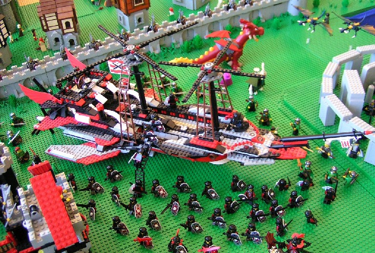 black_and_red_airship.jpg