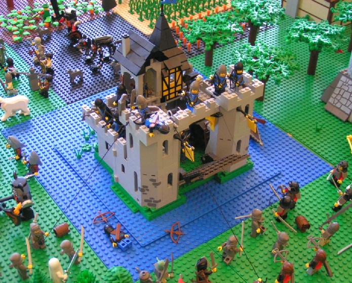 black_falcons_fortress_with_moat.jpg
