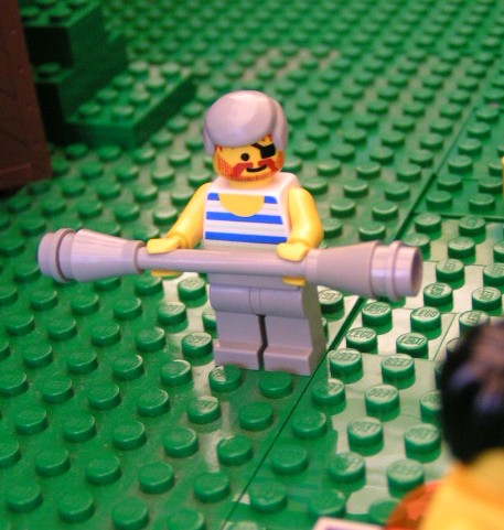 guy_lifting_weights.jpg