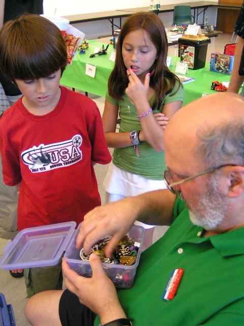 peter_showing_kids_box_of_bling-bling.jpg