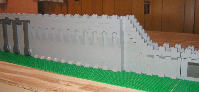 leahs_tall_wall_2_and_height_adaptor.jpg