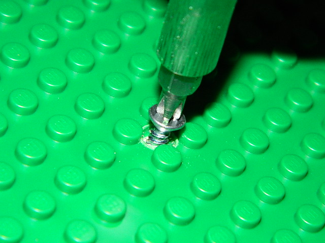 b-prep_screw_in_hole.jpg