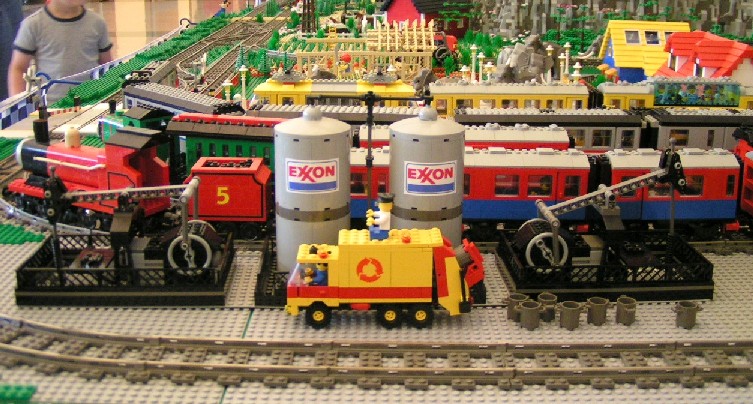 exxon_oil_field.jpg