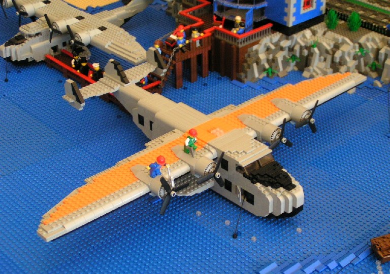 gray_and_orange_sea_plane.jpg