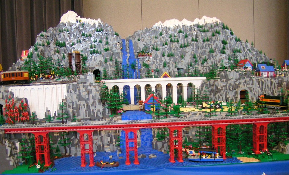 mountain_and_bridges.jpg
