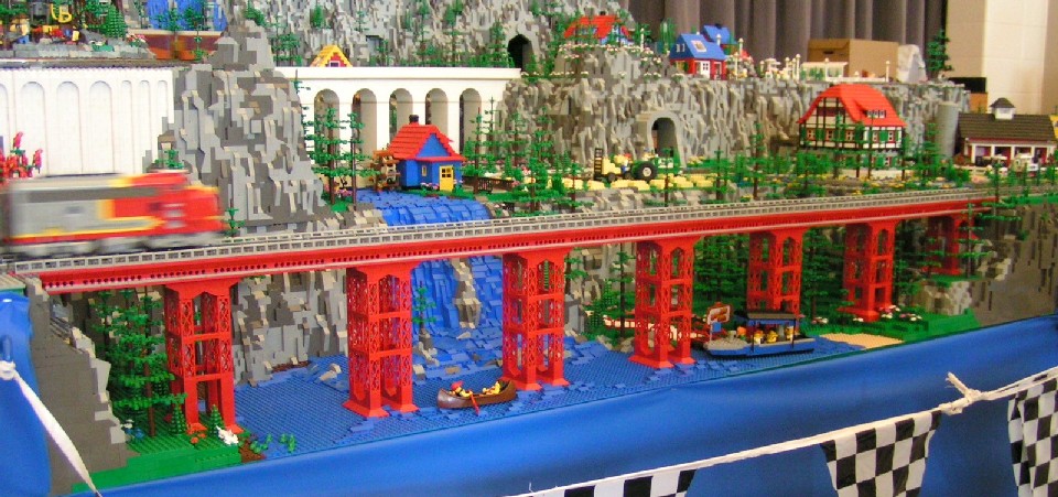 red_bridge.jpg