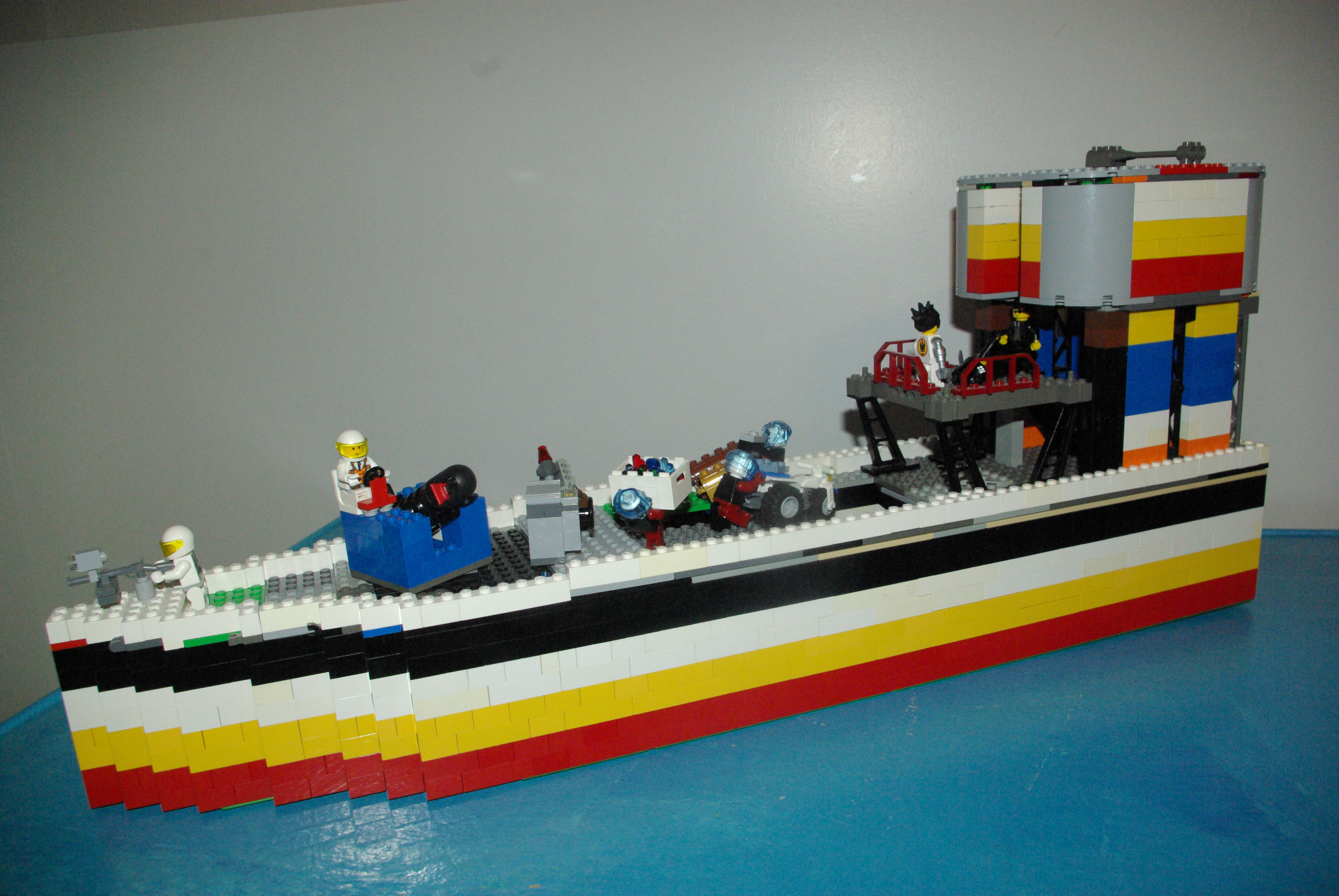 lego_pictures_7.21.2011_001.jpg