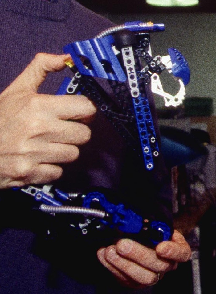 2001_tech.jpg