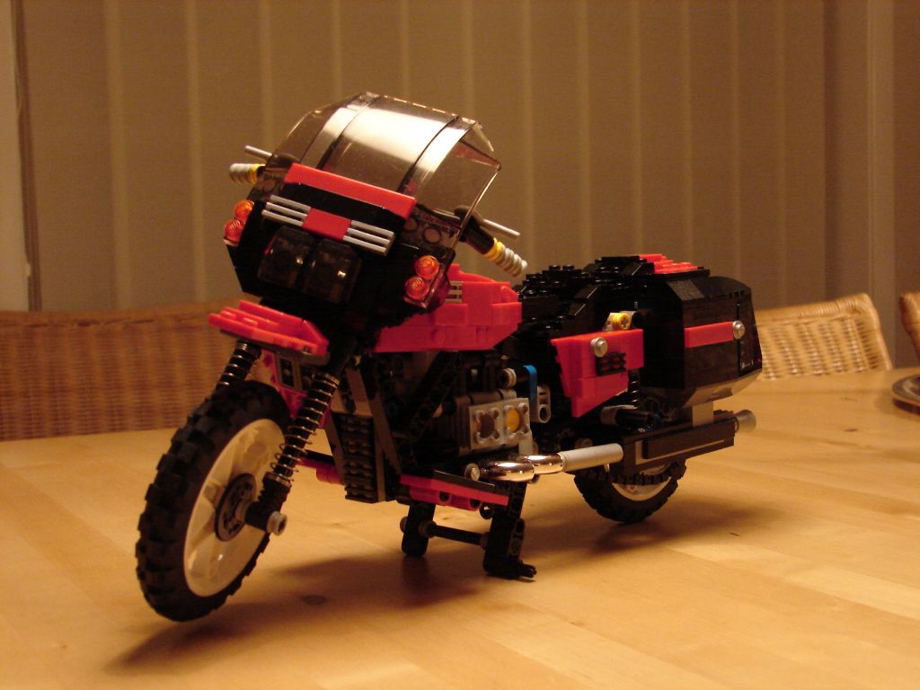 technic_mc_front_left.jpg