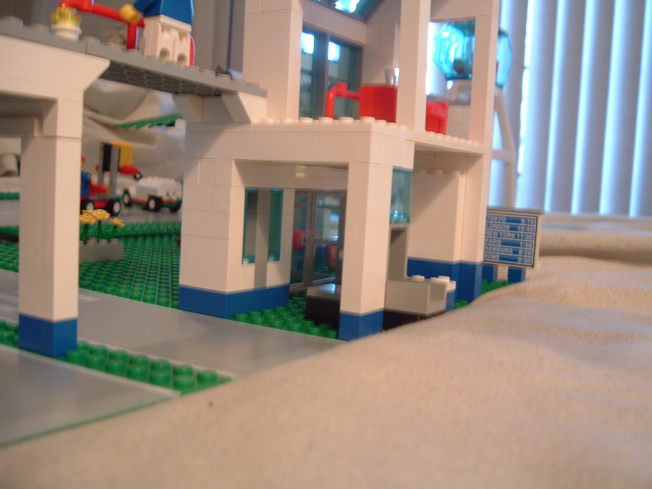 legocityairport5.jpg