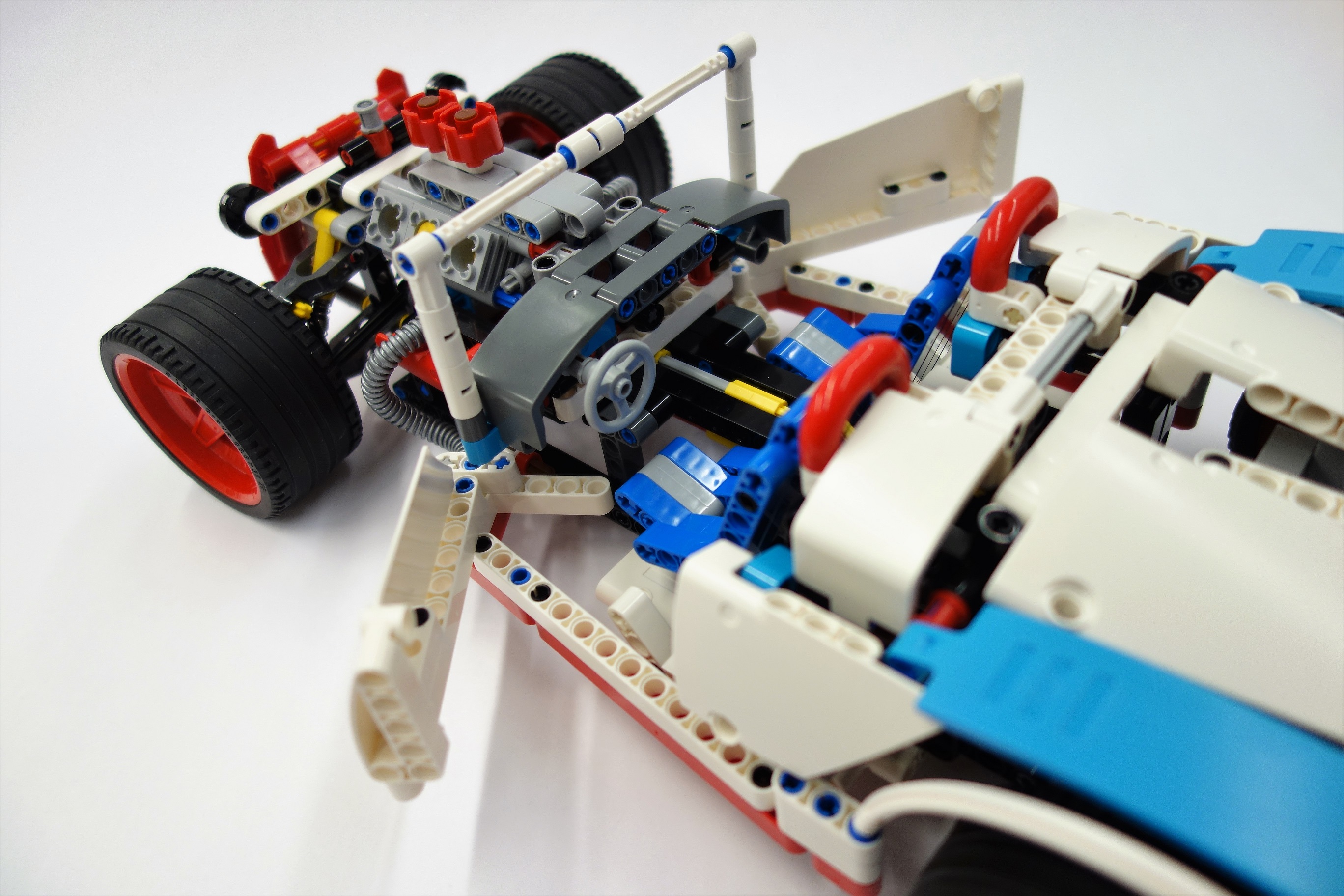 42077_c-model_10.jpg