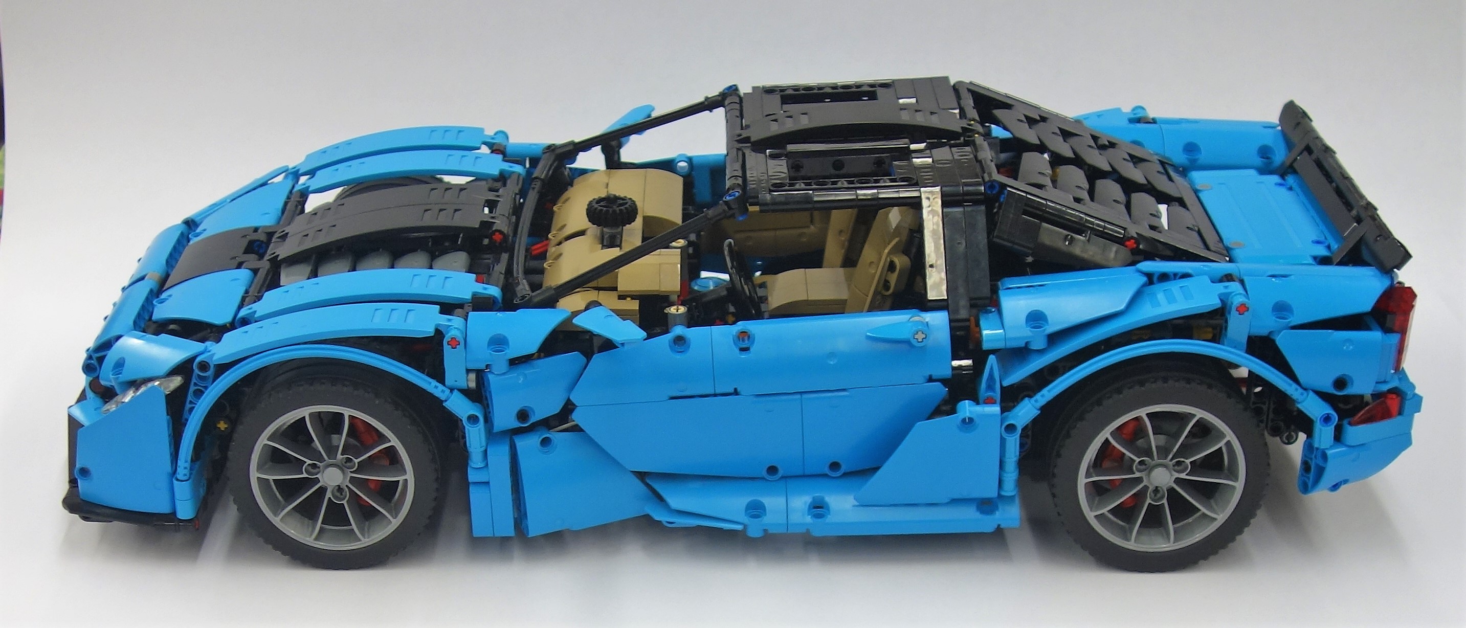 alucard_gt_07.jpg