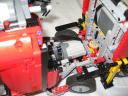 crane_truck_motorized_03.jpg