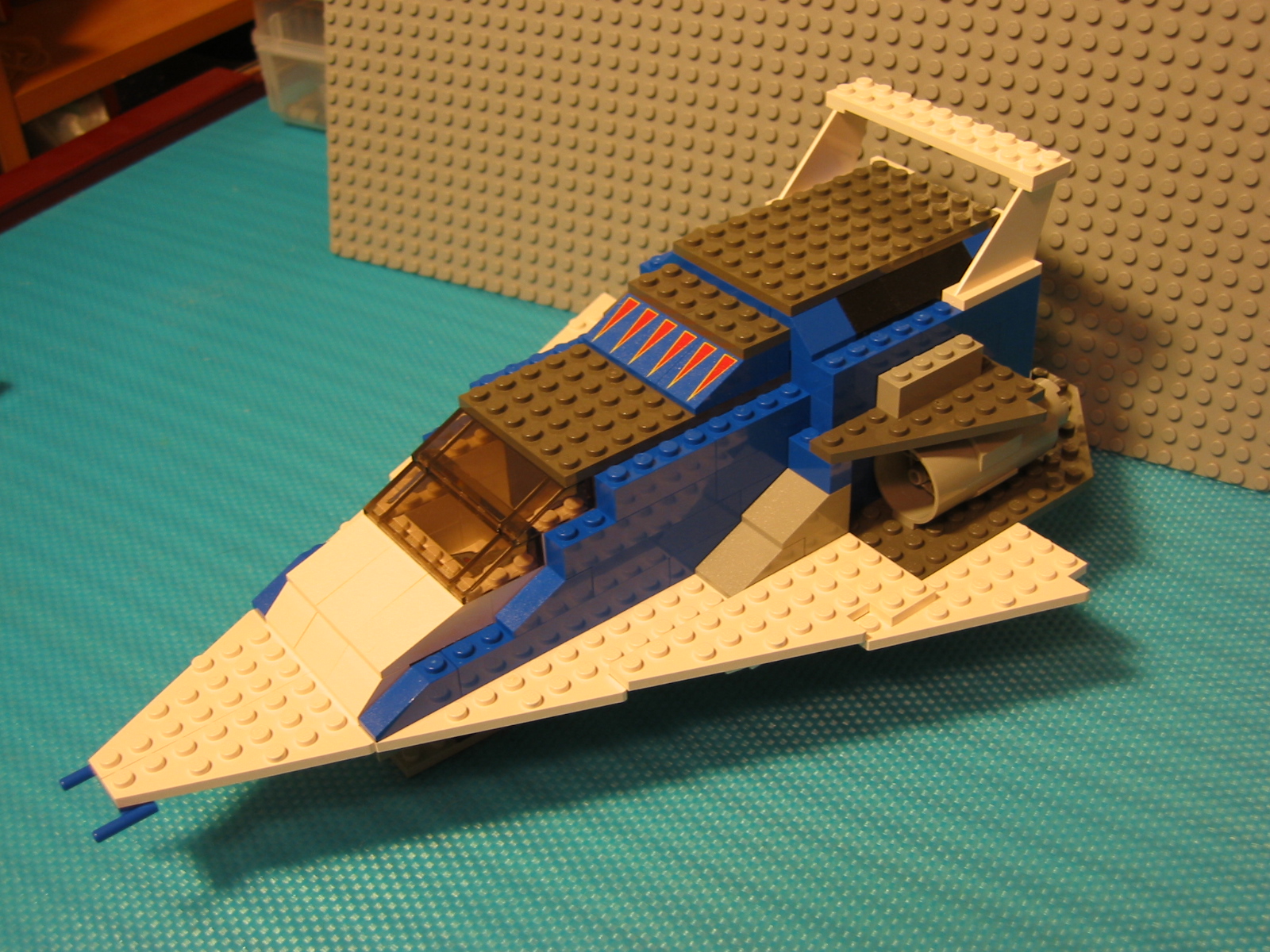 spaceship2005.jpg